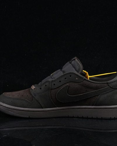 Travis Scott x Air Jordan 1 Retro Low OG SP ‘Velvet Brown’ — DM7866-202 · GX Batch