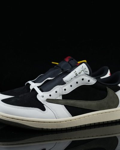 Jordan × Travis Scott Air Jordan 1 Low 5.0 Medium Olive — DZ4137-106 · GX Batch