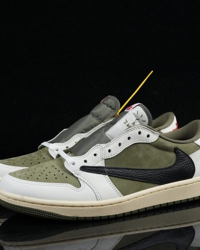 Jordan × Travis Scott Air Jordan 1 Low OG 8.0 Medium Olive — DM7866-200 · GX Batch